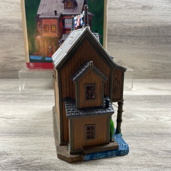 Lemax Signature Collection White Water Kayaks 85710 Lighted Cabin Rafting 2008 - Picture 9 of 14